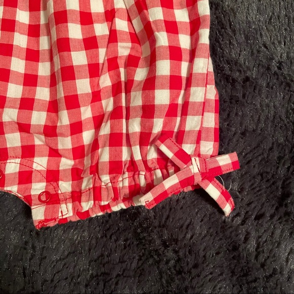 Nordstrom Newborn Flutter Picnic Romper - Picture 5 of 14
